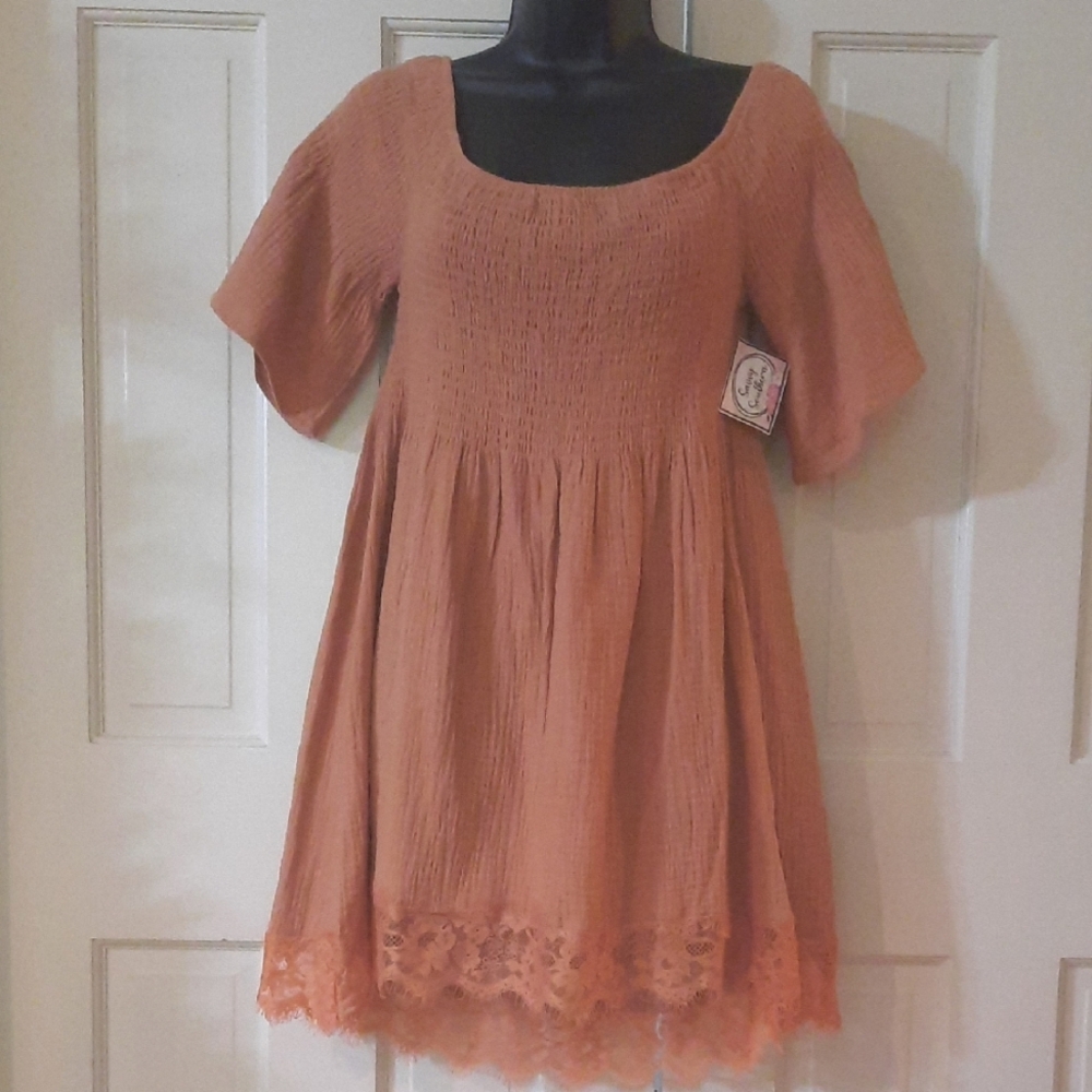 Women's Long Top with Lace Hem - Size Medium - Brand: Blu Pepper